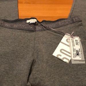 Women’s Heather Gray Jersey Crop Legging